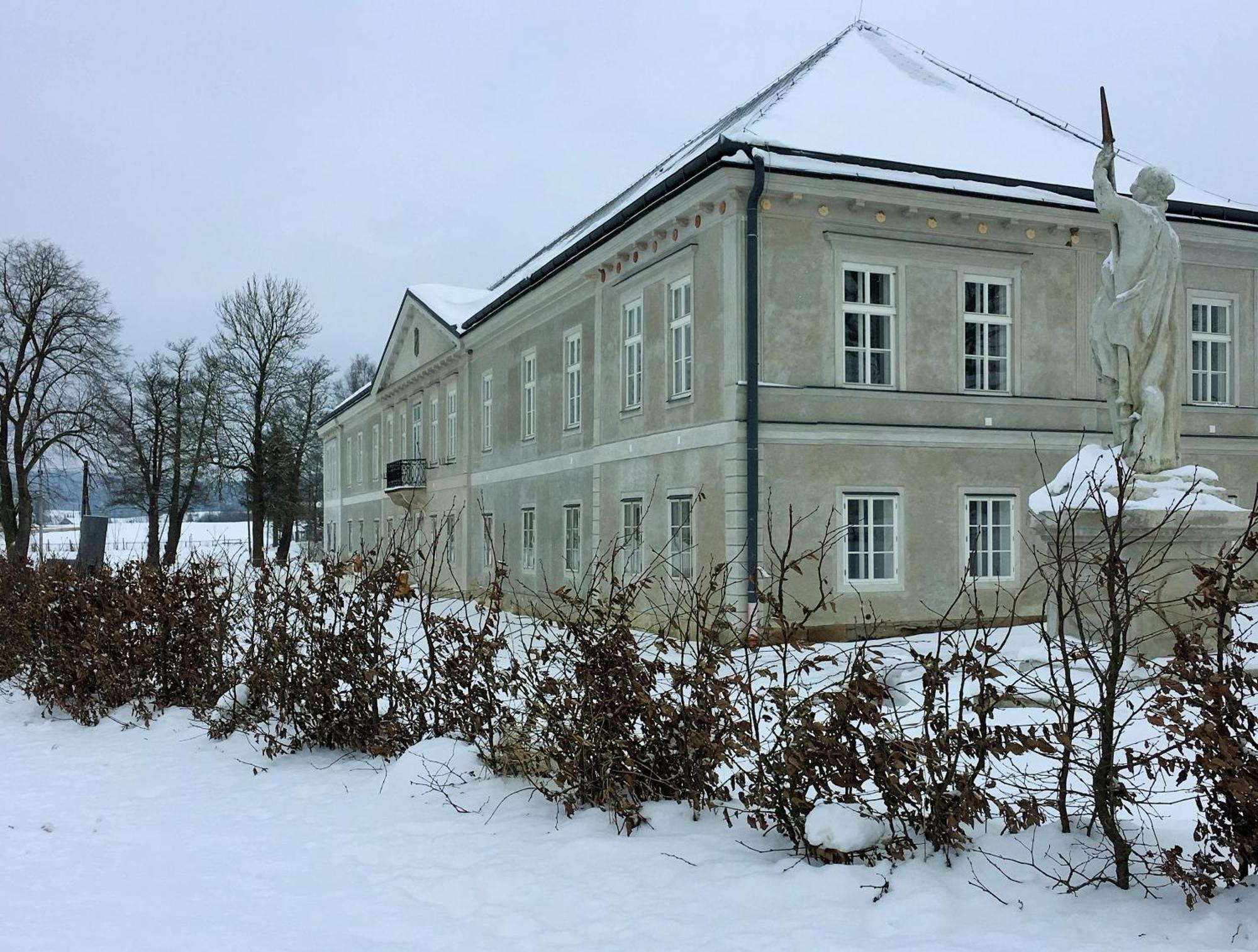 Zamek Dobrohor Aparthotel Exterior photo
